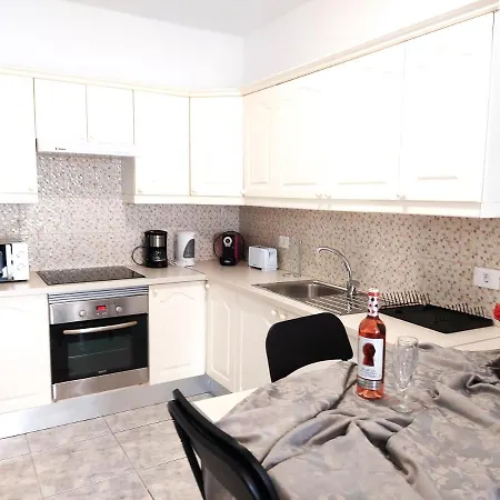 Blanca New 2 Bedrooms Σπίτι διακοπών *